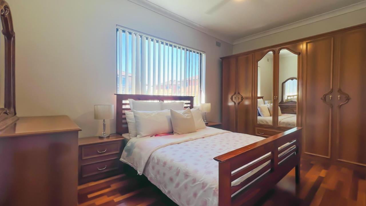 Carlton 3 Beds Unit - Free Parking Apartment Сидни Екстериор снимка